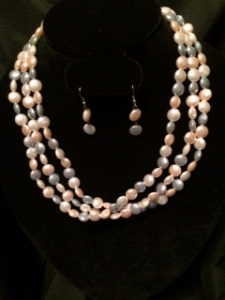 Peach and green pearl necklace set