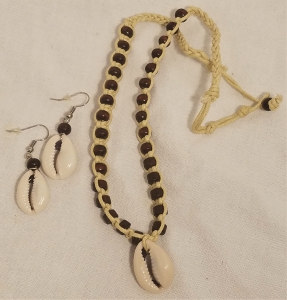 Shell and Brown Beaded Necklace Set