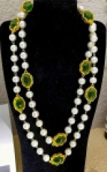 LONG PEARL & GREEN GLASS COUTURE NECKLACE -gold plating